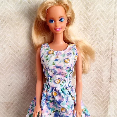 🌸 Vintage 80s/90s Twist And Turn Barbie Doll Rare Genuine Clothes 🌸 • $24.77