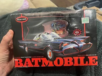 Polar Lights 824 1/25 Snap Batman 1966 Batmobile Prepainted Model Kit W Figures • $35