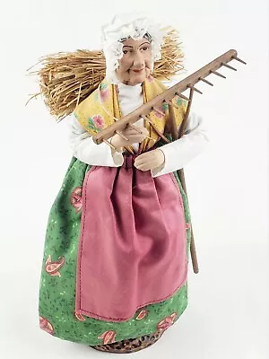 Vtg Santons D'Art De Provence Hand Made Clay Figurine Sculpture Woman/Rake-10.5  • $29.98