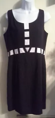 MJW Studio Ladies Size 10 Classy Sleeveless Black Lined Dress With White Trim • $8.99