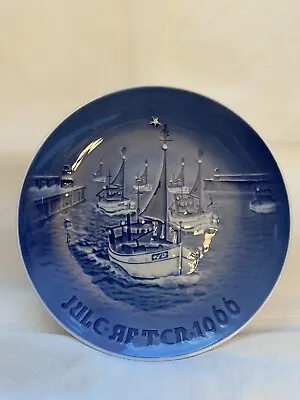 B & G Bing And Grondahl - Denmark 1966 Annual 7  Christmas Plate   Jule After  • $10