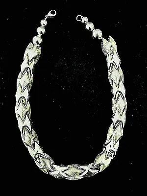 Necklace Jointed Vertebrae Herringbone Meshed Linked Silver Tone Jewelry Vintage • $28.50