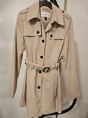 Jaclyn Smith Trench Coat Women. Tan. Shoulder Padding.  • $23.99