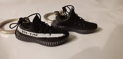 $15.99 • Buy Yeezy Boost 350 V2 - 3d Mini Sneaker Keychain - Many Styles Of Shoes