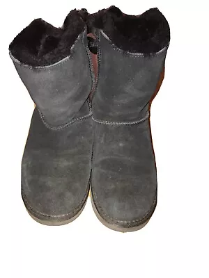 Womens Ugg Used Size 7 • $75