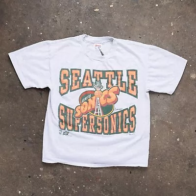 Vintage 90's Seattle Supersonics Basketball T Shrit Large • $40