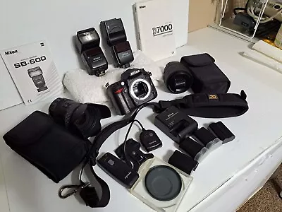 📸Nikon D7000 Camera Kit 18-200 & 105 Lenses 2 Nikon Flash Units & More!! 📸 • $650