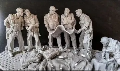 1/35 Resin Figure Model Kit 6 US Pilots Army Soldiers Bomber Crew WWII Unpainted • $42
