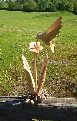 ChiselCraft Hand Carved Wooden Hummingbird In Flower & Reeds Humming Bird Wood F • £16.99