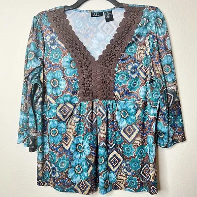 R.Q.T. Woman Top Sz 3X Brown And Blue  Floral W/ Brown Inlay Bell Sleeves • $9.99