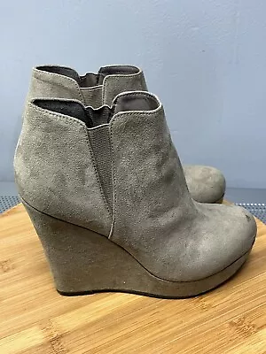 Xappeal Ankle Wedge Boots Womens Size 7.5 BeigeTaupe Faux Suede Booties * • $17.99