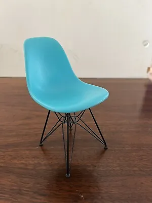 Miniature Vitra Museum - DCR Charles & Ray Eames 1950 Chair Out Of Production • £171.22