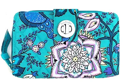 VERA BRADLEY Peacock Garden RFID Turnlock Wallet R$75 • $29