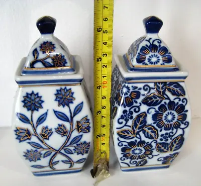 99p Start 2 Pots With Lids White With Blue Flowers And Gold Detail 17cm High. • £0.99