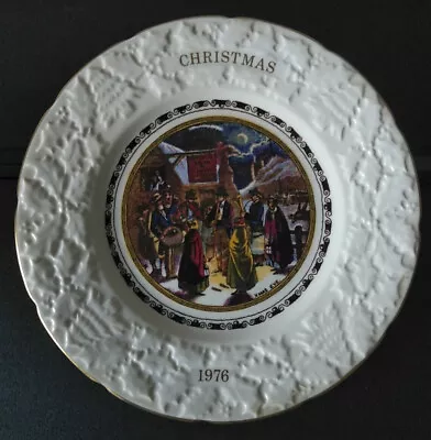 Coalport 'Xmas Eve' Embossed Bone China Collector Plate 1976 - 23 Cm • £6.99