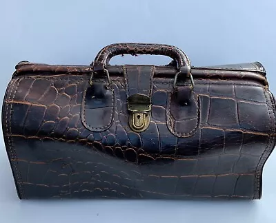 1940’s Vintage Upjohn Alligator Leather Grain Doctor Medical Bag W/ Instruments • $49.99