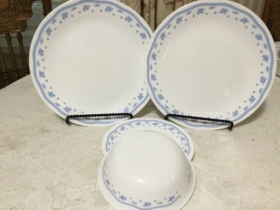 $25 • Buy 4pc Vintage Corelle Morning Blue 2 Dinner Plates 1 Dessert Plate 1 Soup Bowl