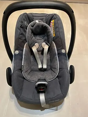 Maxi Cosi Pebble Pro With Family Fix Base Plate Isofix • £280