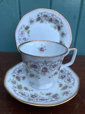 Vintage Queens  China Tea Trio. • £5.49