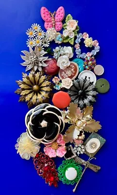 36PC VTG FLOWER PIN Craft LOTMixed Media FLORAL ARTrepurposeBROOCH BOUQUET • $80