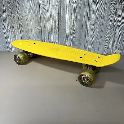 Meketec Skateboards Complete 22  Mini Cruiser Retro Skateboard Yellow • $35