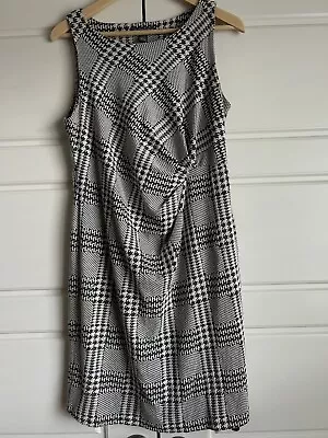 A Pea In The Pod Maternity Dress Size Large Black White Houndstooth Soft Stretch • $21.49