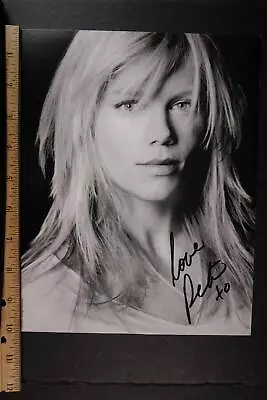 PETA WILSON (La Femme Nikita) AUTOGRAPH 8 X 10 PHOTO~PA3164 • $7