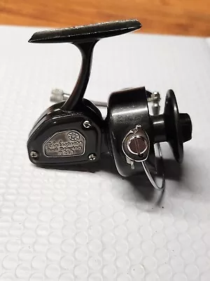 Vintage Shakespeare Japan 2210LH Spinning Reel-Fishing Reel-Ball Bearing  • $24.99