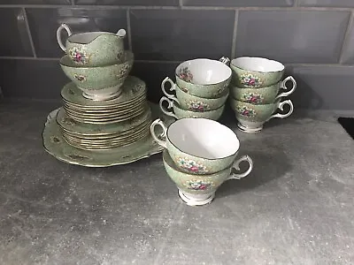25 Piece Queen Anne Gainsborough Tea Set • £75