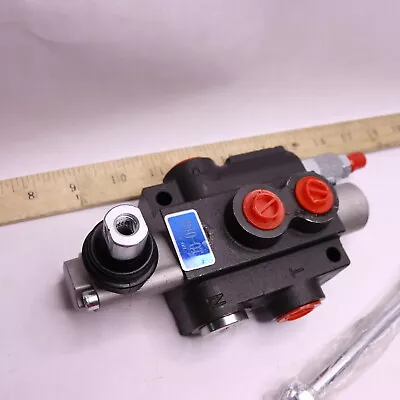 Hydraulic Directional Control Valve 10 GPM 4 Way 3 Pos SAE 10 8 Outlet P40-0T • $40.91
