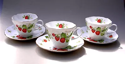 Rosina China - Queen's - Virginia Strawberry -   Three Tea  Cups & Saucers • £24