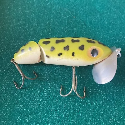 Vtg FISHING LURE! FRED ARBOGAST MUSKY JITTERBUG IN FROG! All WOOD BODIES! 3” • $34.99