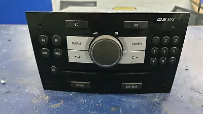 2008 VAUXHALL ASTRA DESIGN 3DR SPORTS CD PLAYER MP3 CD30 (no Code Available) • £40