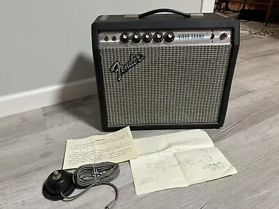 Vintage 1980 FENDER VIBRO CHAMP Guitar Amplifier With Pedal And Papers! Clean! • $999.99