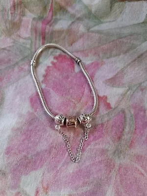 Pandora Bracelet 18cm • £20