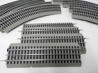 Lionel FasTrack Oval Layout O Trains 40  X 60  Straight Curves PwrHookUp Used C7 • $69.95