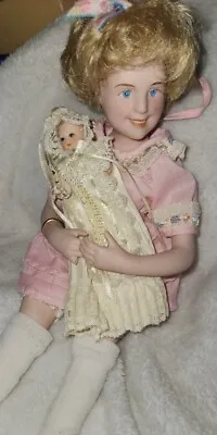 VINTAGE WEST GERMANY   MARY MOLINE 11  Doll & Free Baby !   * MISSING PINKY • $17.50