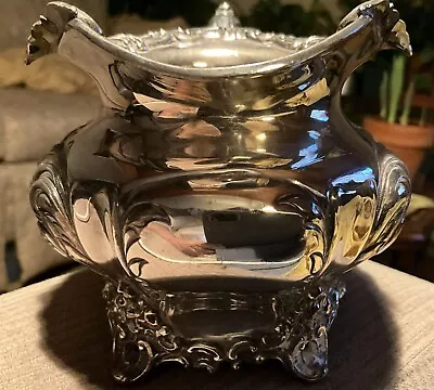 Middletown  Plate  Co Cream And Sugar Bowl • $30
