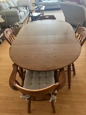 Ethan Allen Heirloom Nutmeg Maple Colonial Table And Chairs • $175
