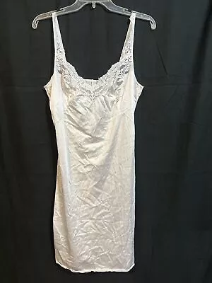 VTG Vanity Fair Nightie Nightgown Nylon White Lace Size Medium USA MISSING TAGS • $10