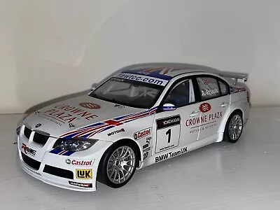 1:18 Autoart Bmw 320si WTCC A. Priaulx #1 • $139