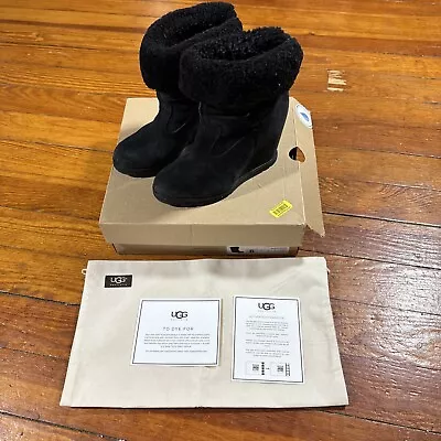 UGG Kyra Shearling Hidden Heel Wedge Black Boots 1009318 Womens Sz 6 • $68.95