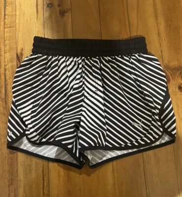$6 • Buy NEW Puma Striped Active Shorts Size 10/Small