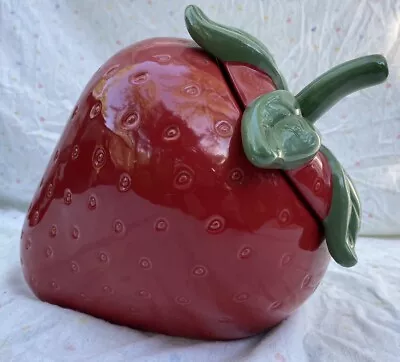 EUC 2002 ~ Tender Heart Treasures ~STRAWBERRY COOKIE JAR • $49.87