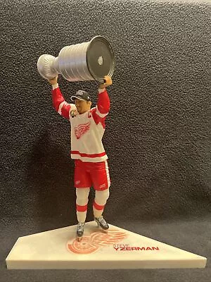 Mcfarlane NHL 6 Steve Yzerman Detroit Red Wings Hockey Figure Statue Stanley Cup • $40