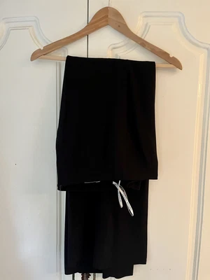 Caroline Charles Black Crepe Trousers Size 8 • £0.99
