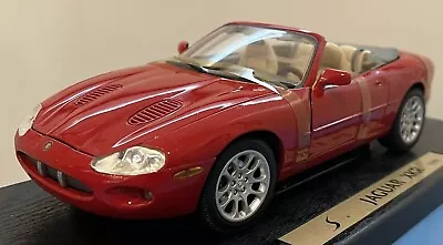 Maisto 1:18 1998 Jaguar XKR Roadster - Red XK8 • £16.50