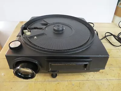 Vintage Kodak Carousel 850h Slide Projector • $65