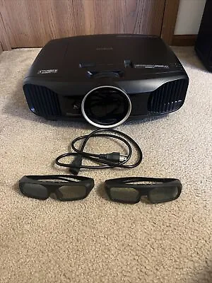 Epson PowerLite Pro Cinema 6020UB • $400