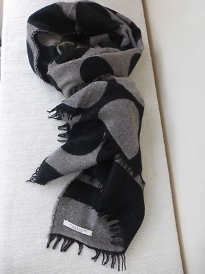 £4.99 • Buy Miss Captain Tortue Black & Grey Graphique Dots Knit Scarf